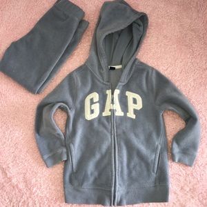 Boys Gap fleece zip up & pants- size 4-5